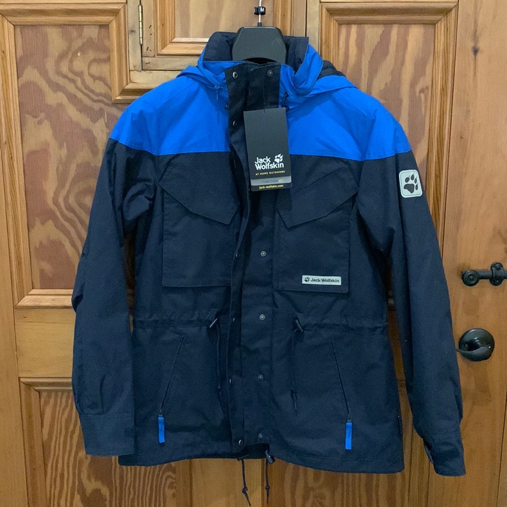 NWT Jack Wolfskin Geronimo jacket size M in night blue